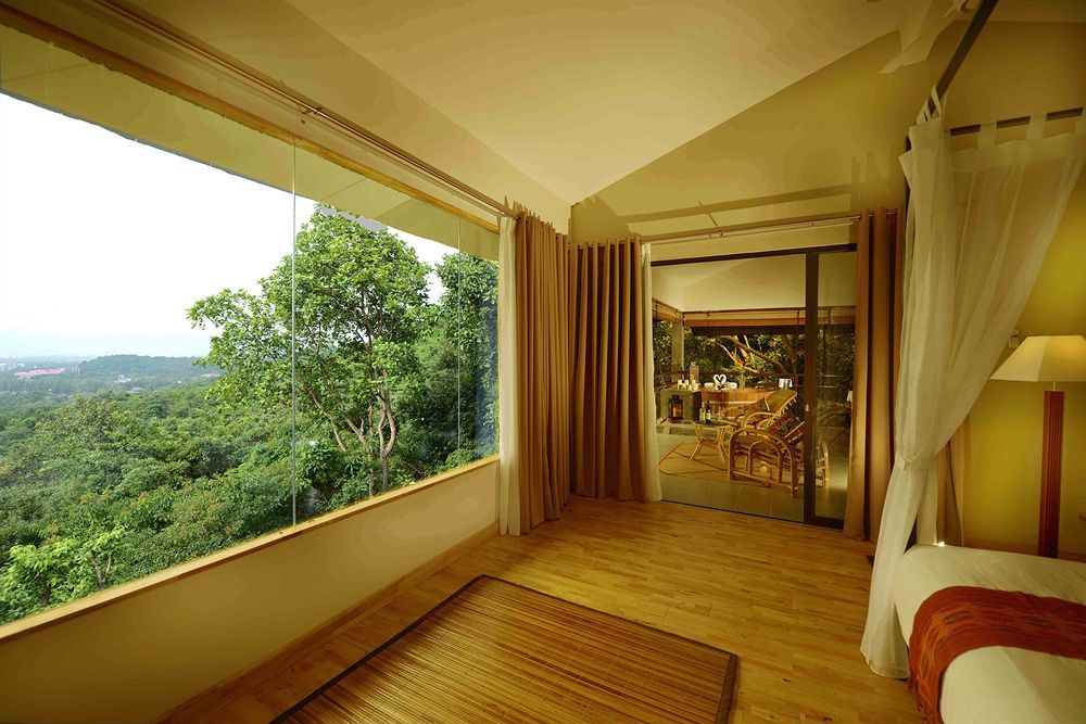 Ambong Rainforest Retreat Pantai Tengah  Buitenkant foto
